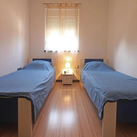 Three-bedroom Holiday In
